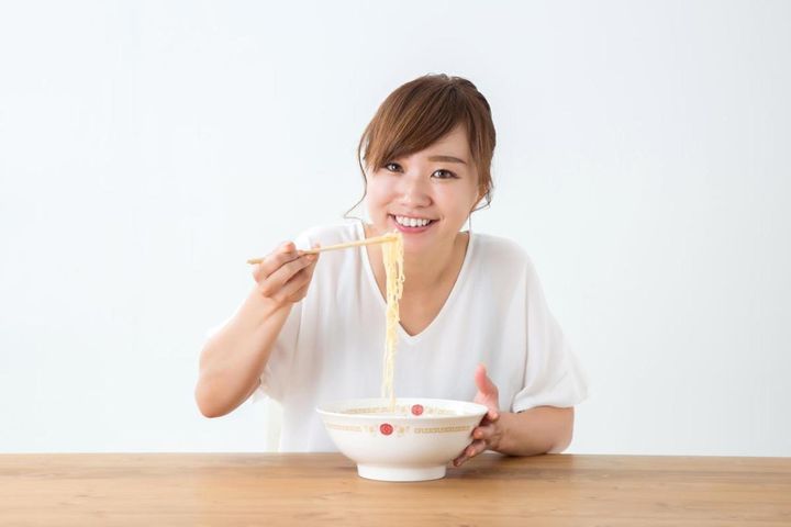 朝食を抜くと脳出血リスク36%増！?高齢者がラーメンやカツ丼を食べるのに適した時間も【77歳・鎌田 實先生】