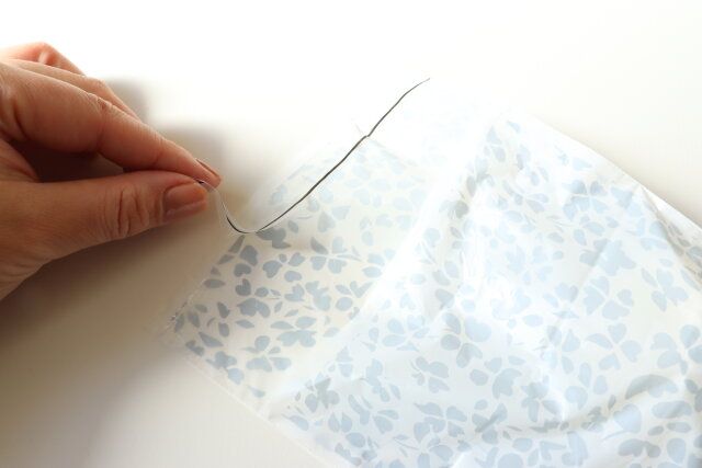 テープ付き携帯ポリ袋 剥離フィルム