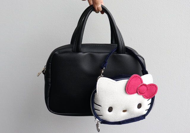 ブリルミーハローキティミニコスメポーチストラップ付き