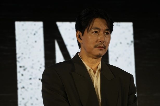 正義感が強く不正を見つけると執念で追求する検事、ゴニョン役のチョン・ウソン