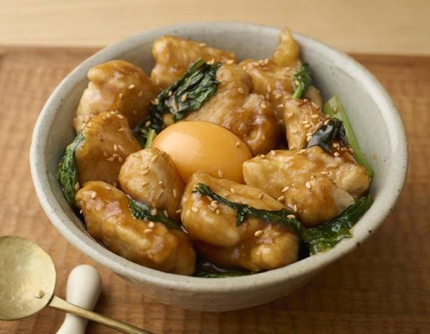 鶏ルーロー飯 (C)みき／KADOKAWA