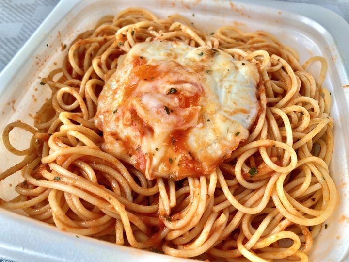 目玉焼きの存在が良き！【ファミマ】有名シェフが監修したトマトパスタ