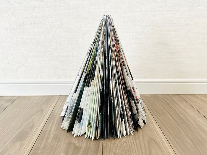 古い雑誌、捨てるのちょっと待って！折るだけでこの冬にぴったりな『おしゃれ雑貨』に大変身♡