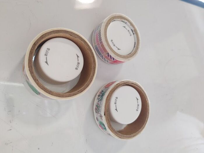 ペットボトルの『フタの裏側』に注目！磁石を仕込んだら→想像以上に便利だった♡