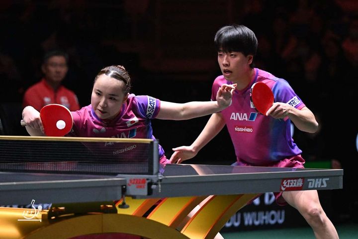 伊藤美誠、篠塚大登（C）ITTF