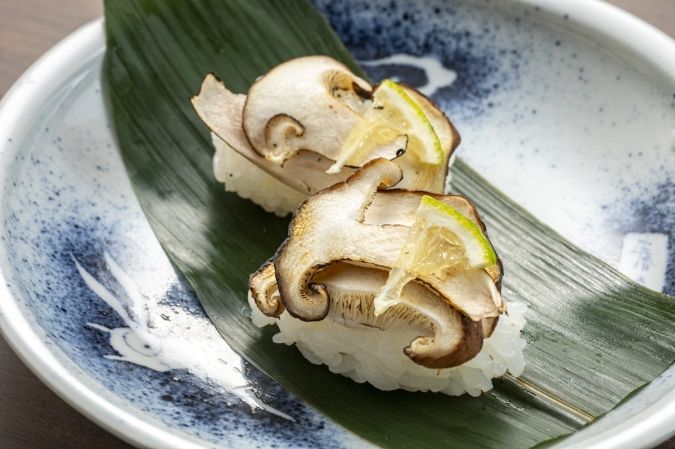 住吉日本料理Koga 松きのこ寿司