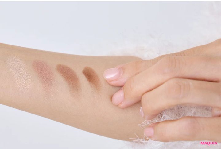 コスメデコルテ スキンシャドウ デザイニングパレット 01のスウォッチ