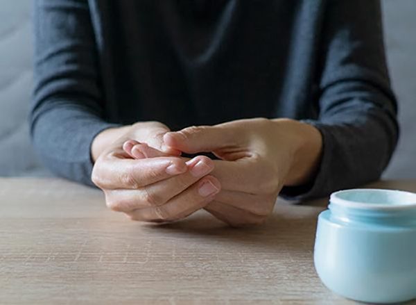 爪の保湿のやり方