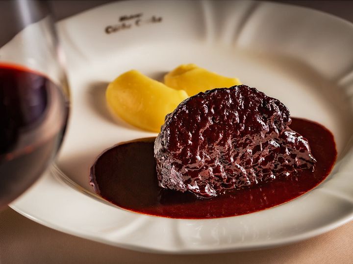 新橋『ビストロカシュカシュ』の「牛肉の赤ワイン煮」