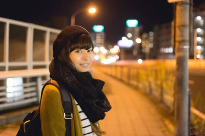 ドキドキ…気になる男性と会話するときに緊張する場合の対処法7つ