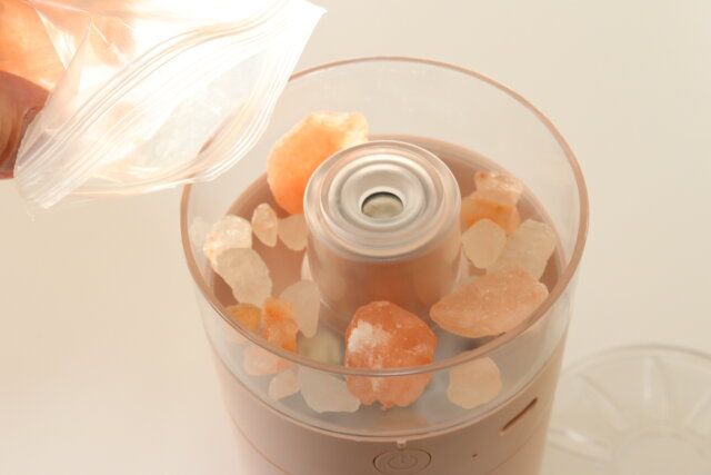 USB式加湿器（アロマストーン） ストーンを入れる