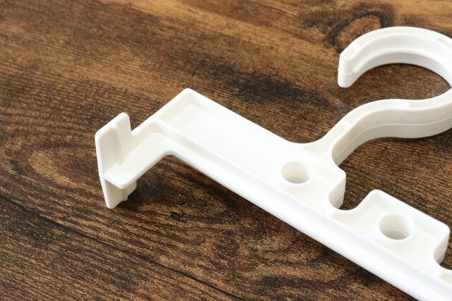 セリアの変わった形の浴室干しハンガー 3連