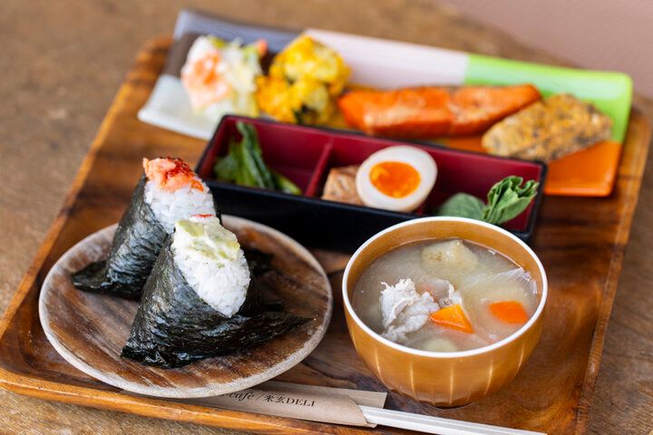 深大寺で大人気♪新潟のおいしさが詰まったお店／おむすび cafe & dining「マイクロカフェ」