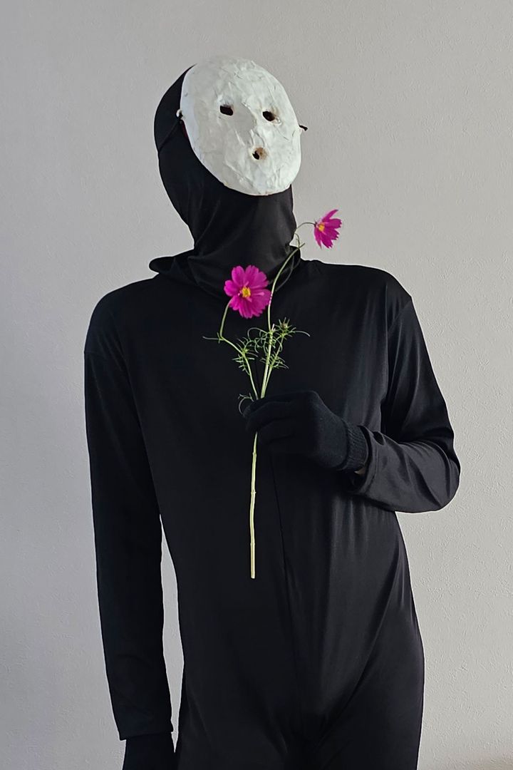 最新作『変な地図』も話題！ 覆面作家・雨穴の“創作の秘密”に迫る