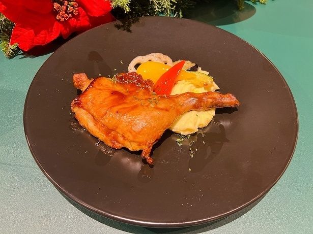 【写真】「クリスマス バーベキューチキンプレート グリル野菜添え」