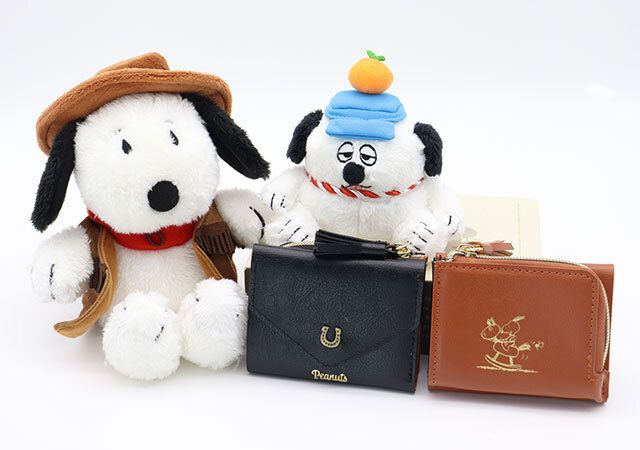 宝島社ムック付録のSNOOPYのYEAR OF THE HORSE MINI WALLET8