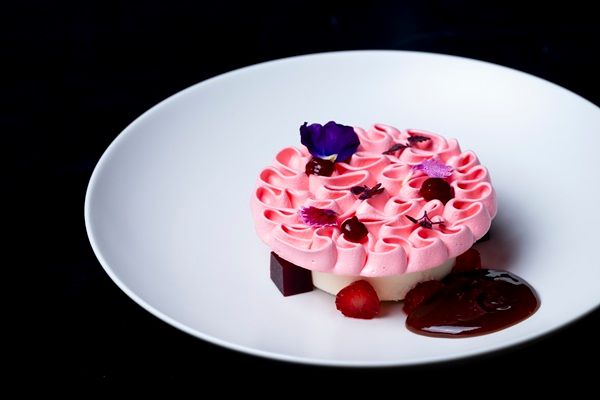 【東京都中央区】「ESPRIT C. KEI GINZA」にクリスマス特別コース登場！2日間限定でランチ営業も