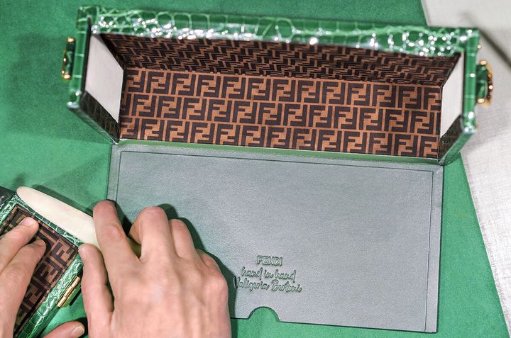 09-fendi-craftsmanship-251017.jpg