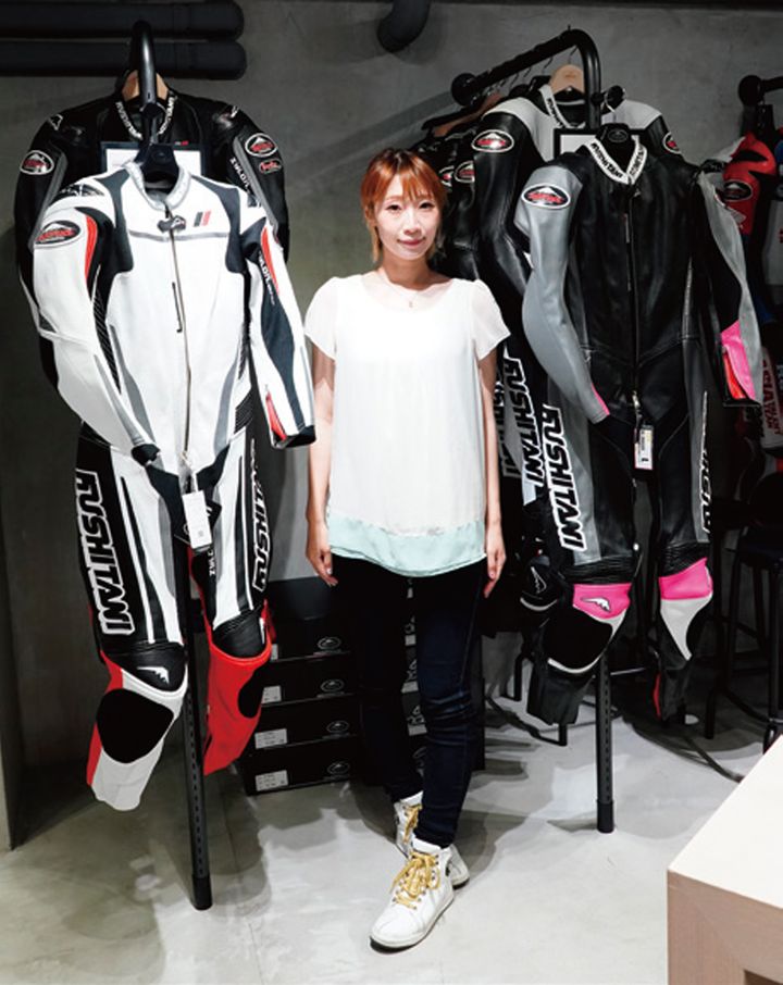 【女性ライダー必見】クシタニでツナギをオーダー！スレンダー体型と筋肉質の対照的な採寸結果