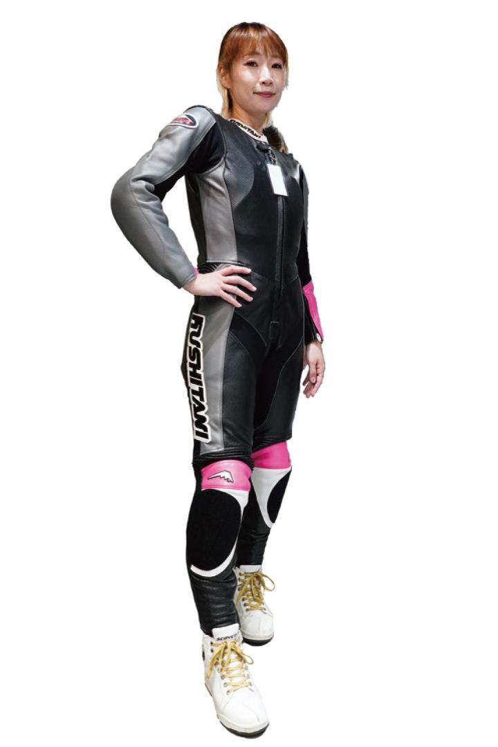 【女性ライダー必見】クシタニでツナギをオーダー！スレンダー体型と筋肉質の対照的な採寸結果