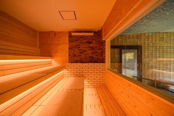 【石川県加賀市】老舗旅館「白鷺湯たわらや」の大浴場にサウナと水風呂、半露天風呂が新登場！