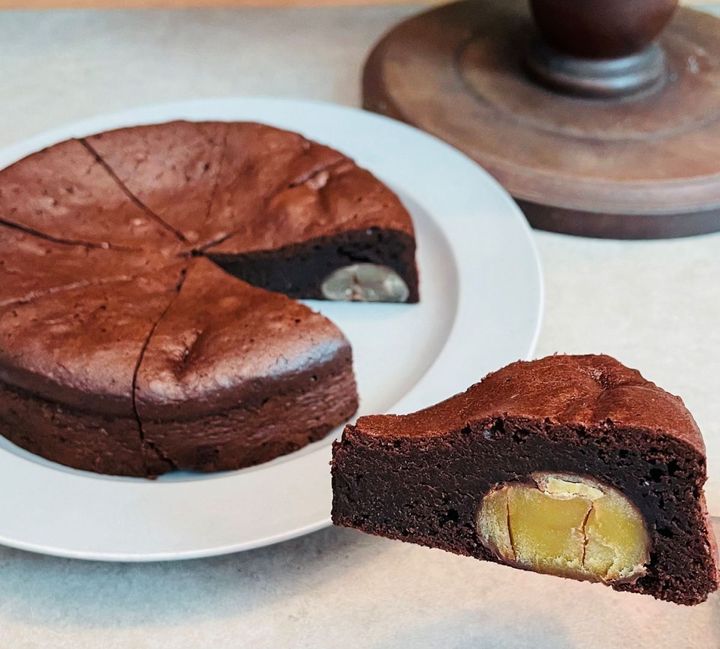 「宮崎栗のガトーショコラ」648円(1個)