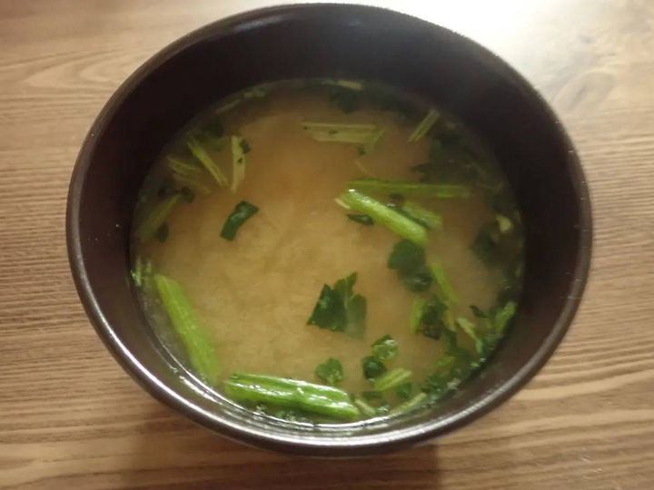 DAISO(ダイソー)：ハナマルキ 一杯でほうれん草1束分の鉄分が摂れるおみそ汁51