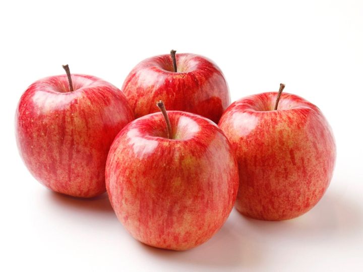 All About ニュース編集部が全国250人を対象に実施した職場で配りたいお土産に関するアンケートの調査結果から、職場で配りたい「青森県のお土産」ランキングを発表！ 2位「林檎けんぴ（マキュレハウス）」を抑えた1位は？