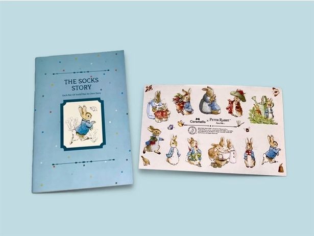 「CARAMELLA×ピーターラビット(TM)」購入特典、ノート＆ステッカー