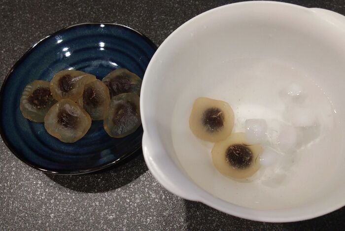 【超簡単】スーパーのわらび餅が“ぷるとろ”に変化♡そのまま食べる前に試したい通なテクニック！ 