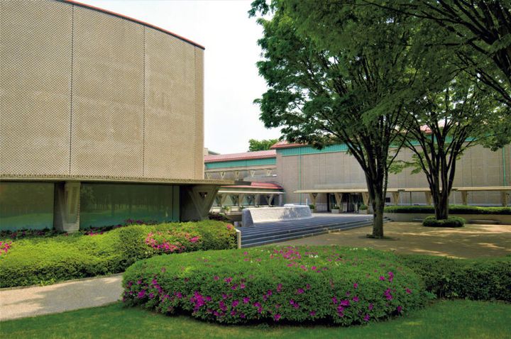 『つぐ minä perhonen』 場所：世田谷美術館（東京都） 開催：開催中～2026 年2 月1日（日） 開館 ：10:00～18:00（入場は17:30まで） 閉館 ：月曜日、12月29日～1月3日（ただし1月12日は開館。1月13日は休館） 050-5541-8600（ハローダイヤル）