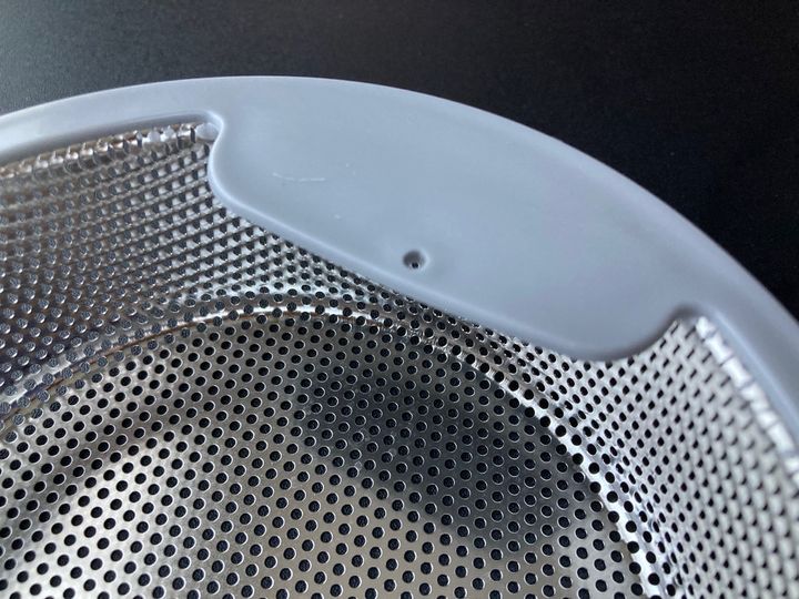 種類が豊富！排水溝ゴミ受けは100均で｜ステンレス製や洗面台用にも注目