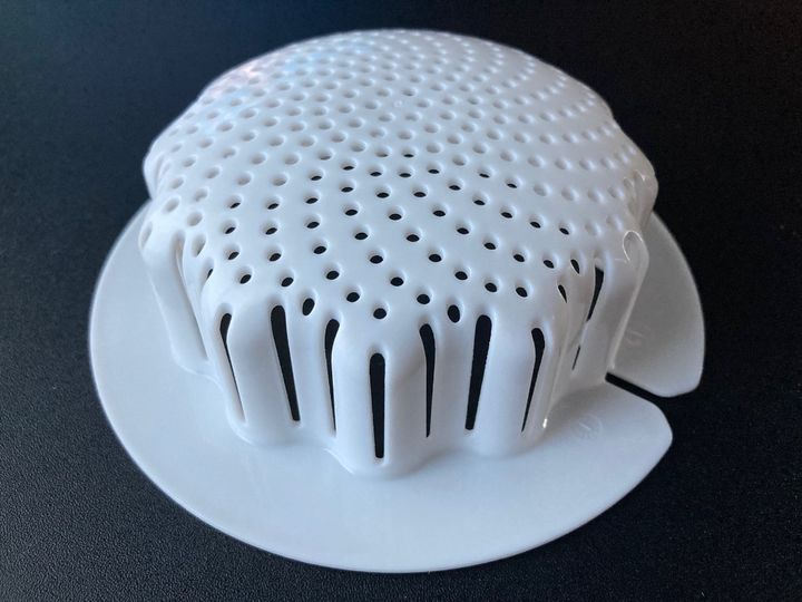 種類が豊富！排水溝ゴミ受けは100均で｜ステンレス製や洗面台用にも注目