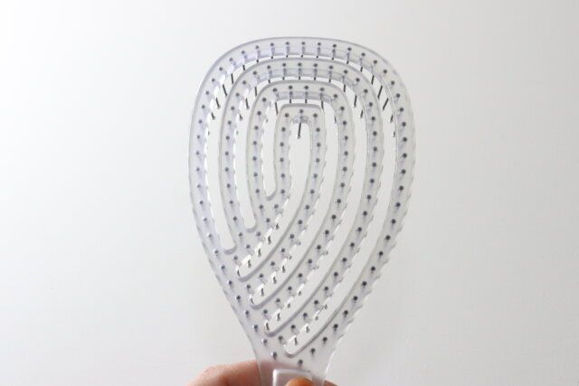 立てられる乾きやすいブローブラシ（クリア・楕円） ダイソー 構造