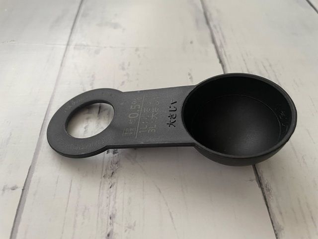 ダイソー「パスタメジャー付計量スプーン」