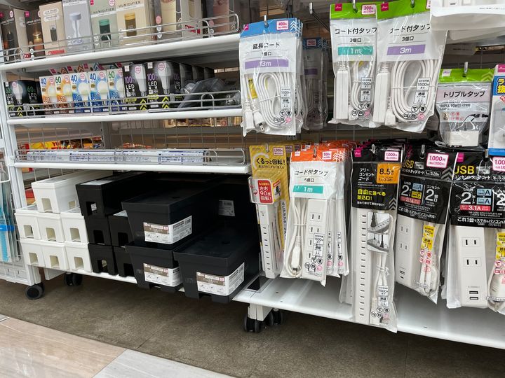 100均のコード収納が優秀すぎ！ダイソー・セリア・キャン★ドゥで買った9商品を紹介