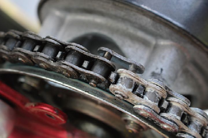 低フリクション、軽量化、剛性向上！EKチェーンで走りを変える！