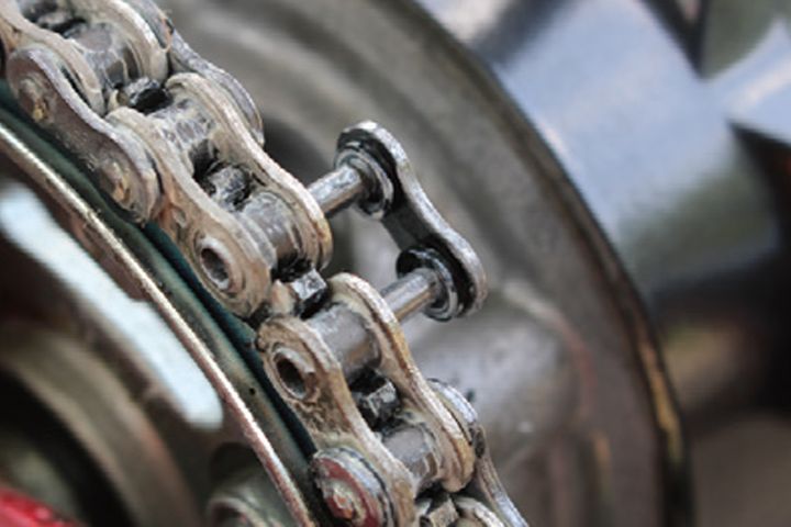 低フリクション、軽量化、剛性向上！EKチェーンで走りを変える！