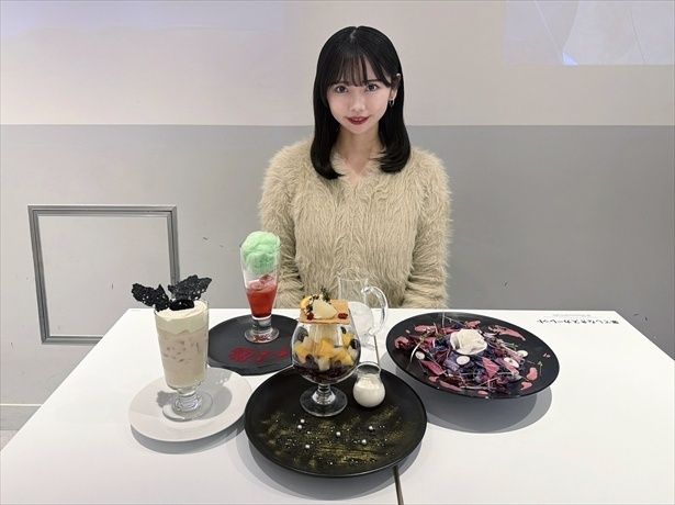 カラフルかつ世界観をイメージしたフォトジェニックなメニューとなっています