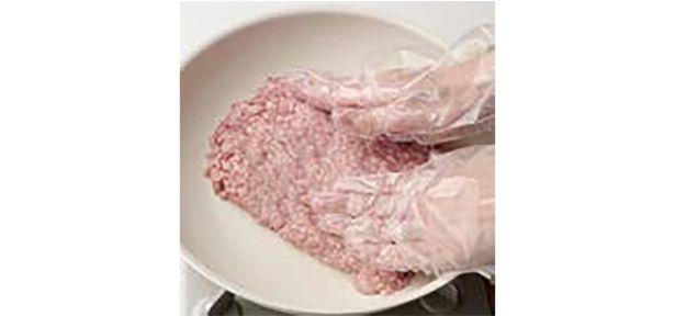 平たく広げる (C)みき／KADOKAWA