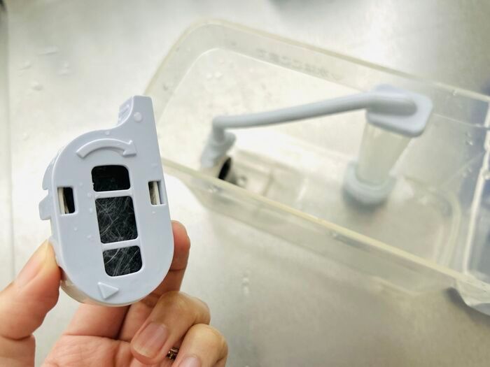 冷蔵庫の「製氷機」のお手入れ、忘れてない？簡単にお掃除できるアイテムがあるんです♪