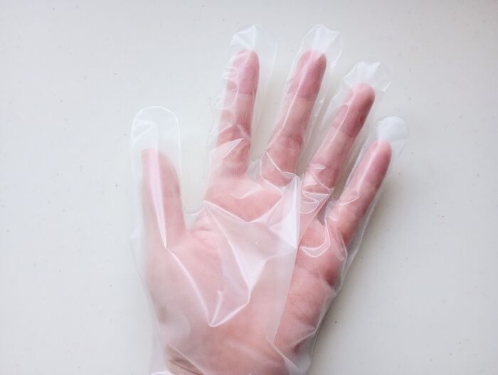 ダウンジャケットの砂汚れは『軍手』落とせる！？噂の方法を検証してみた結果…「これで外遊びも安心♪」