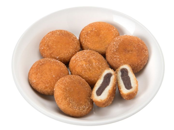 All About ニュース編集部が全国250人を対象に実施した職場で配りたいお土産に関するアンケートの調査結果から、職場で配りたい「秋田県のお土産」ランキングを発表！ 「金萬」と「三松堂のあんドーナツ」を抑えた1位は？