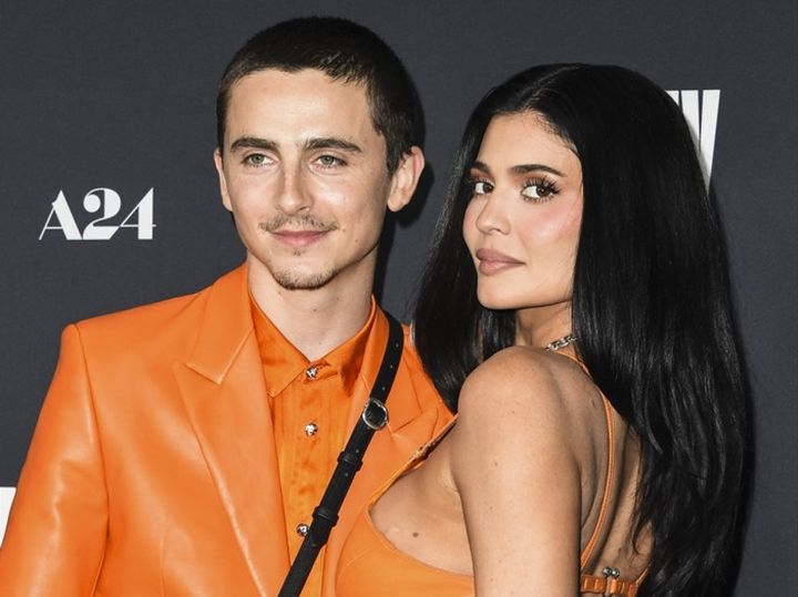 ティモシー・シャラメ＆カイリー・ジェンナー、『マーティ・シュプリーム 世界をつかめ』LAプレミアにペアルックで登場 （C）AFLO width=