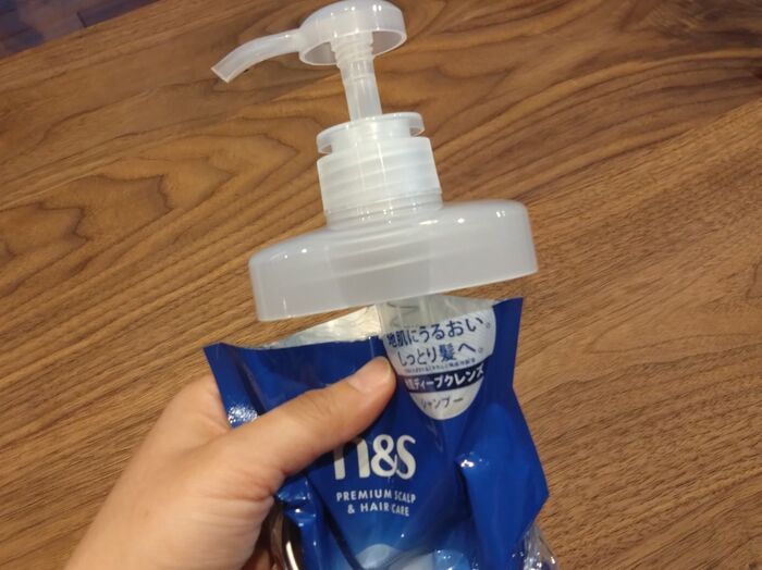 シャンプーの詰替えが秒速で終わる！〈ダイソー広口ボトル〉がホントに優秀すぎました。