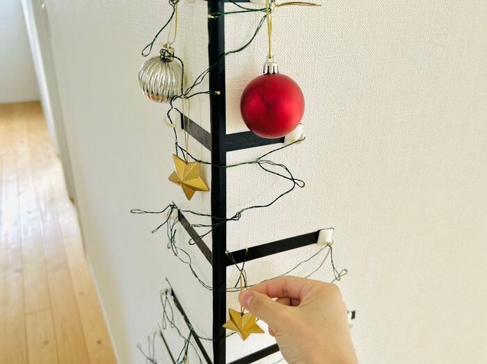 低予算＆省スペースで完成♡シンプルおしゃれなクリスマスツリーができちゃった！
