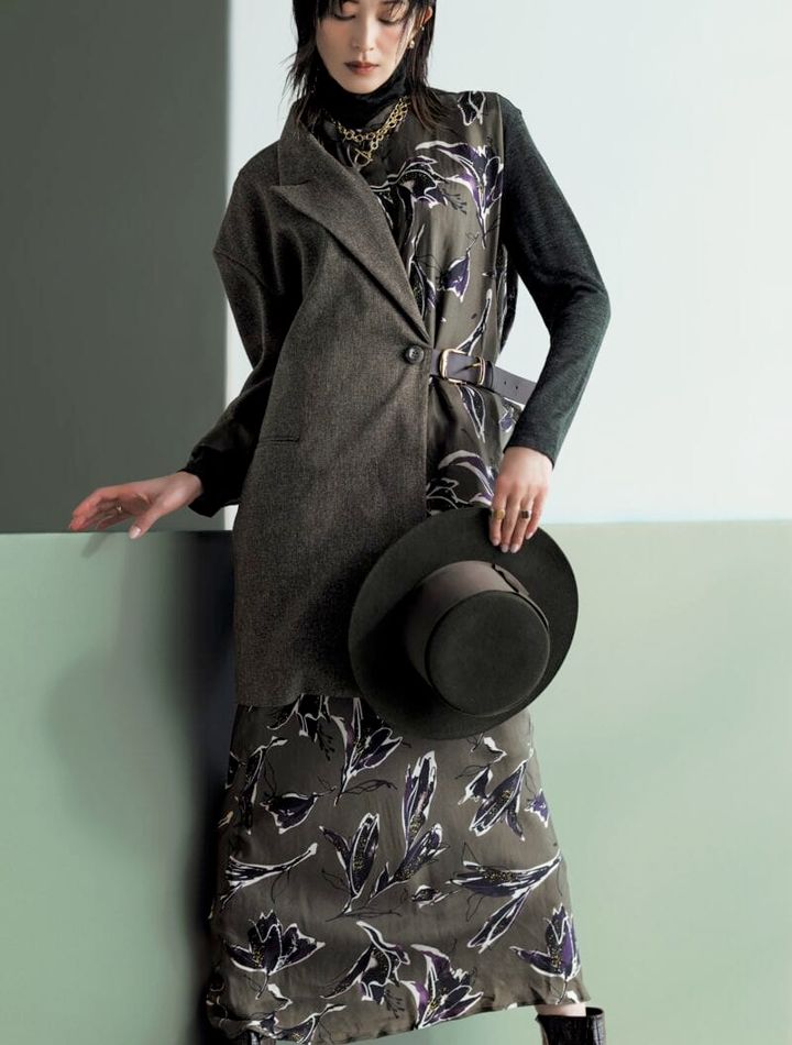 フェミニンコーデはワントーンでシックに！