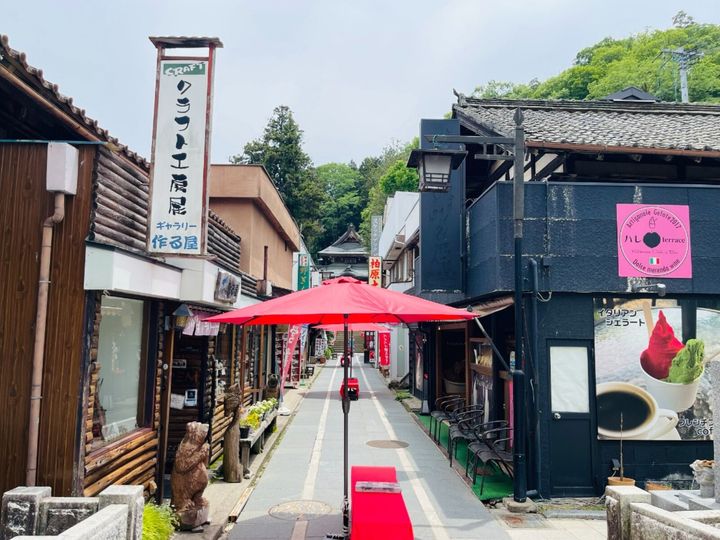 All About ニュース編集部が全国250人を対象に実施した温泉地の調査結果から、長期休みに行きたいと思う「長野県（信州・北信エリア）の温泉地」ランキングを発表！ 2位「別所温泉」を抑えた1位は？