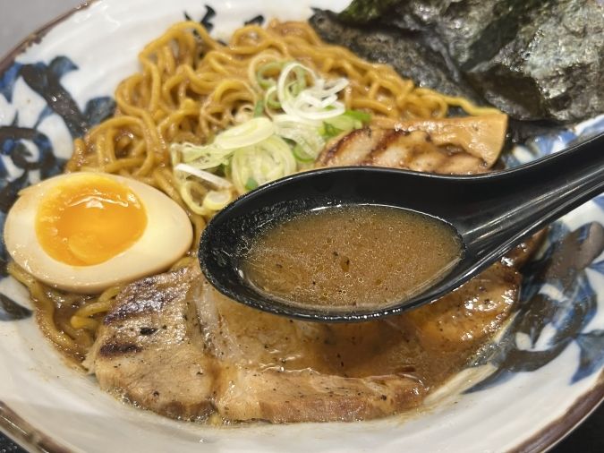 弟子屈ラーメンららぽーと福岡店 魚介しぼり醤油