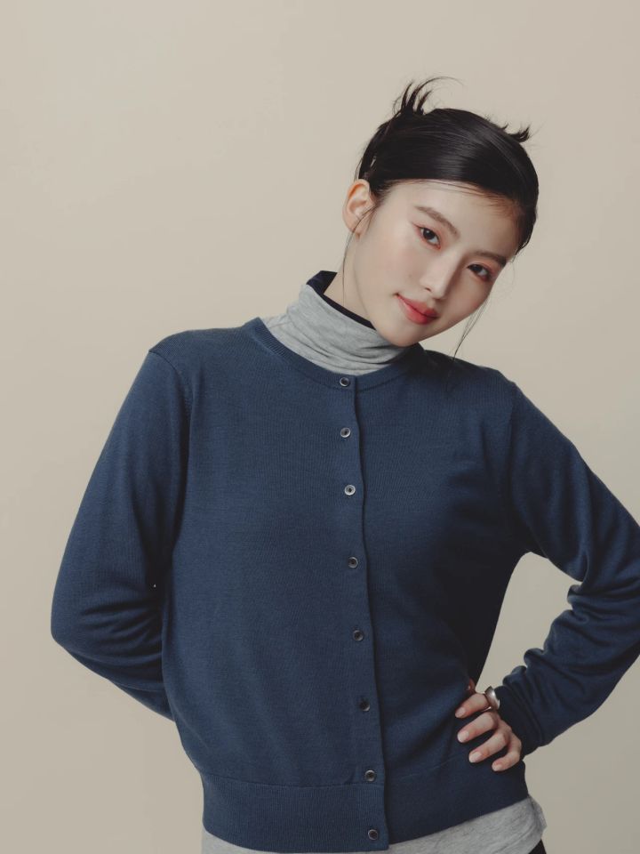 ユニクロ UNIQLO メリノクルーネックカーディガン コーラルメイク